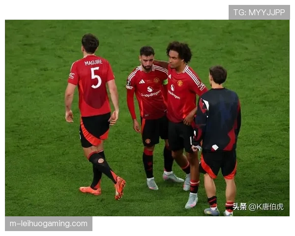 专栏：曼联高位逼抢战术失效，中场转换速度过慢成致命短板